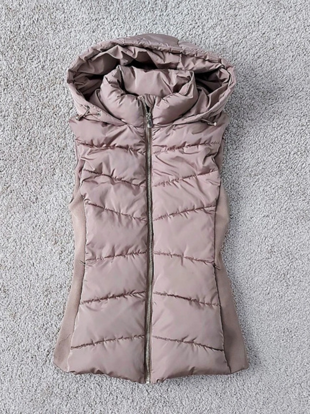 Zara Hooded Puffer Vest in Brown Size Medium Like New
